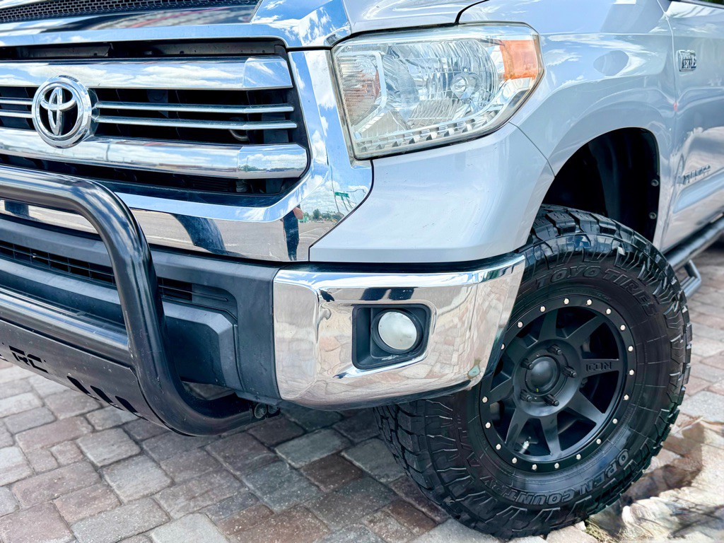 2017 Toyota Tundra Image 33