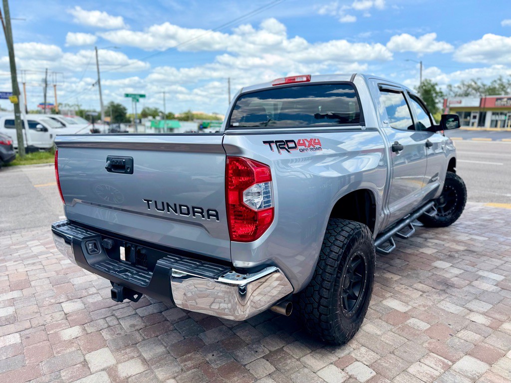 2017 Toyota Tundra Image 34