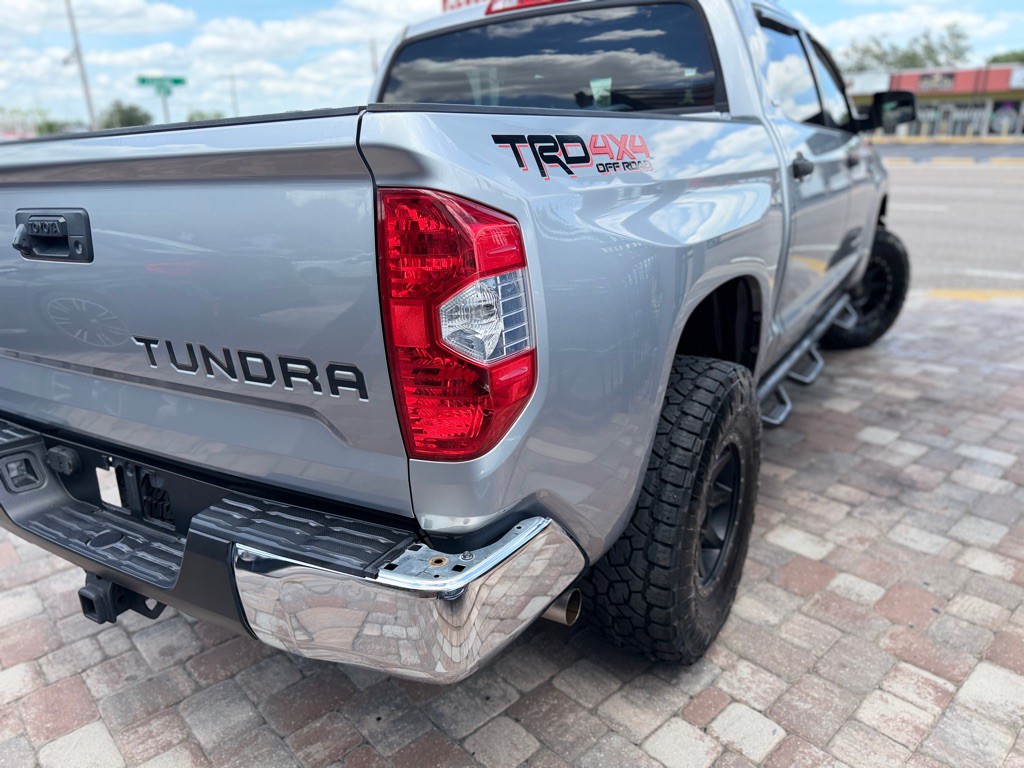 2017 Toyota Tundra Image 35