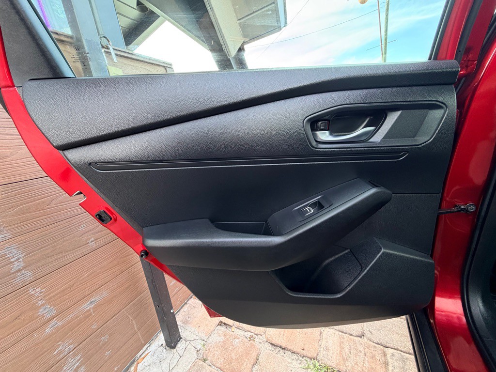 2025 Honda Accord Image 38