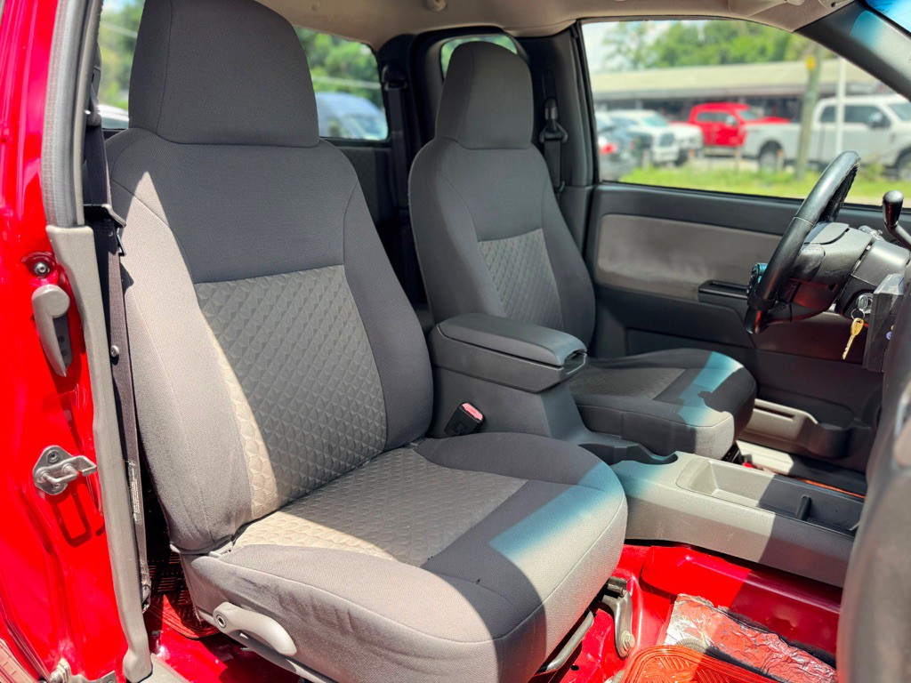 2005 GMC Canyon Image 13