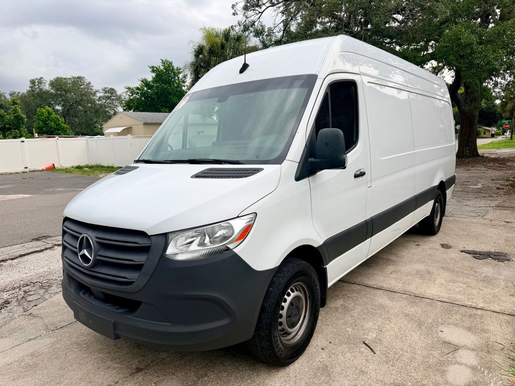 2023 Mercedes-Benz Sprinter Image 3