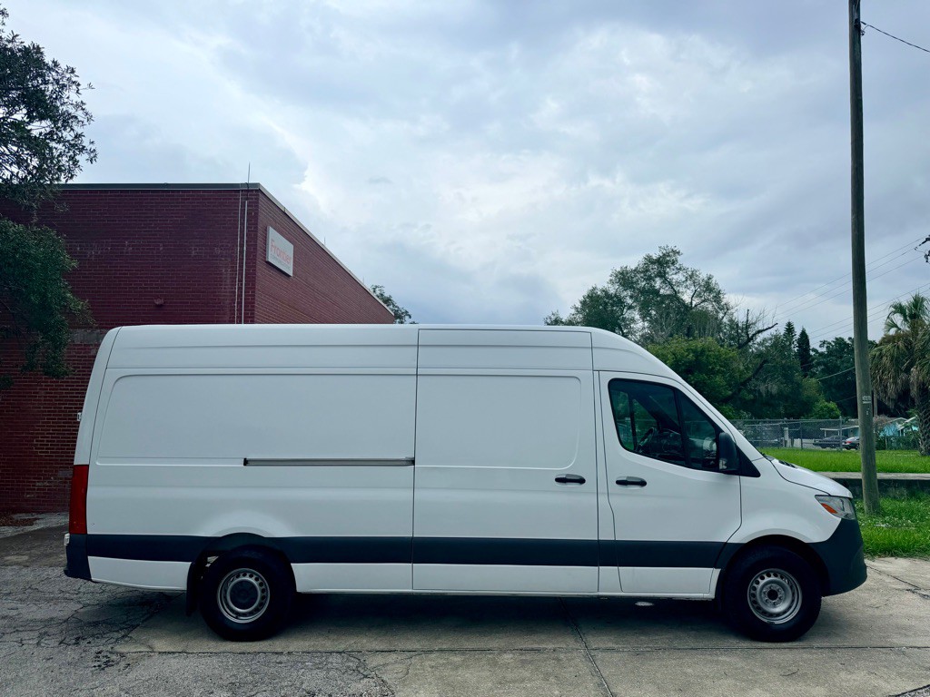 2023 Mercedes-Benz Sprinter Image 6