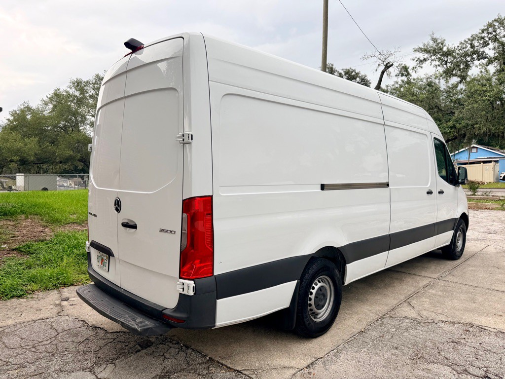 2023 Mercedes-Benz Sprinter Image 7