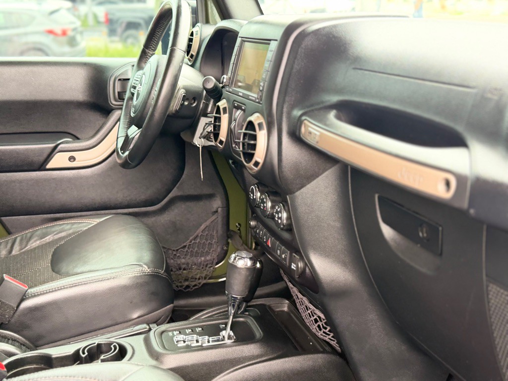 2016 Jeep Wrangler Unlimited Image 21