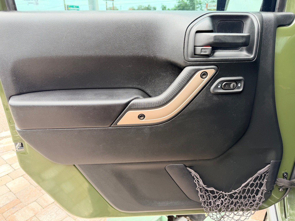 2016 Jeep Wrangler Unlimited Image 25