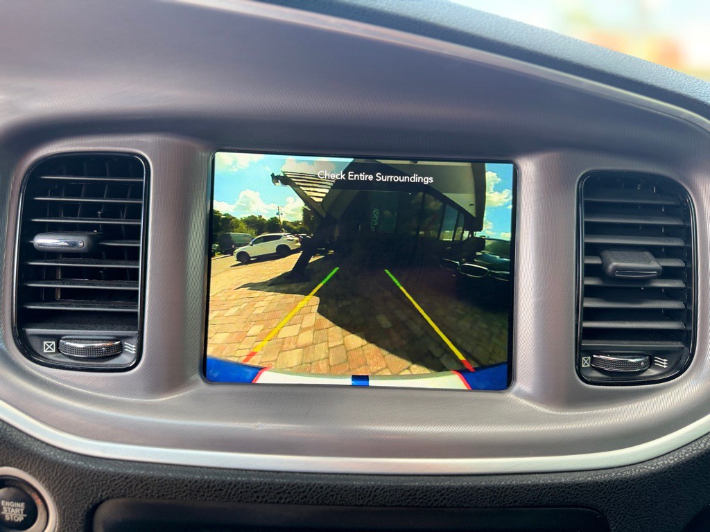 2022 Dodge Charger Image 16