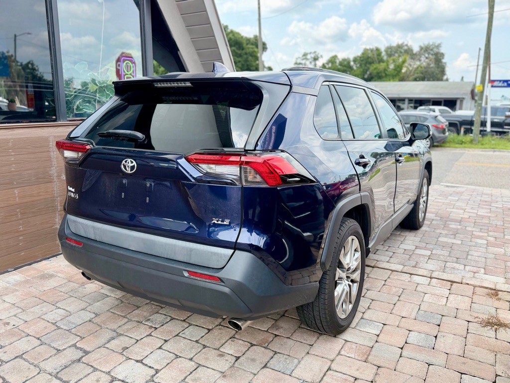 2020 Toyota Rav4 Image 9