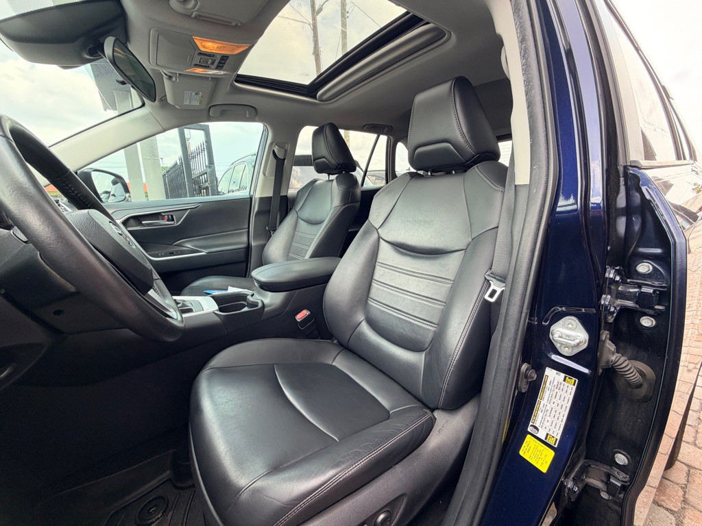 2020 Toyota Rav4 Image 11