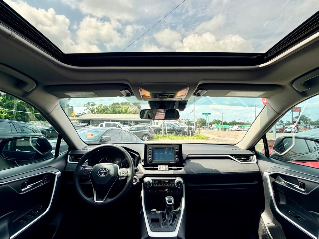 2020 Toyota Rav4 Image 12