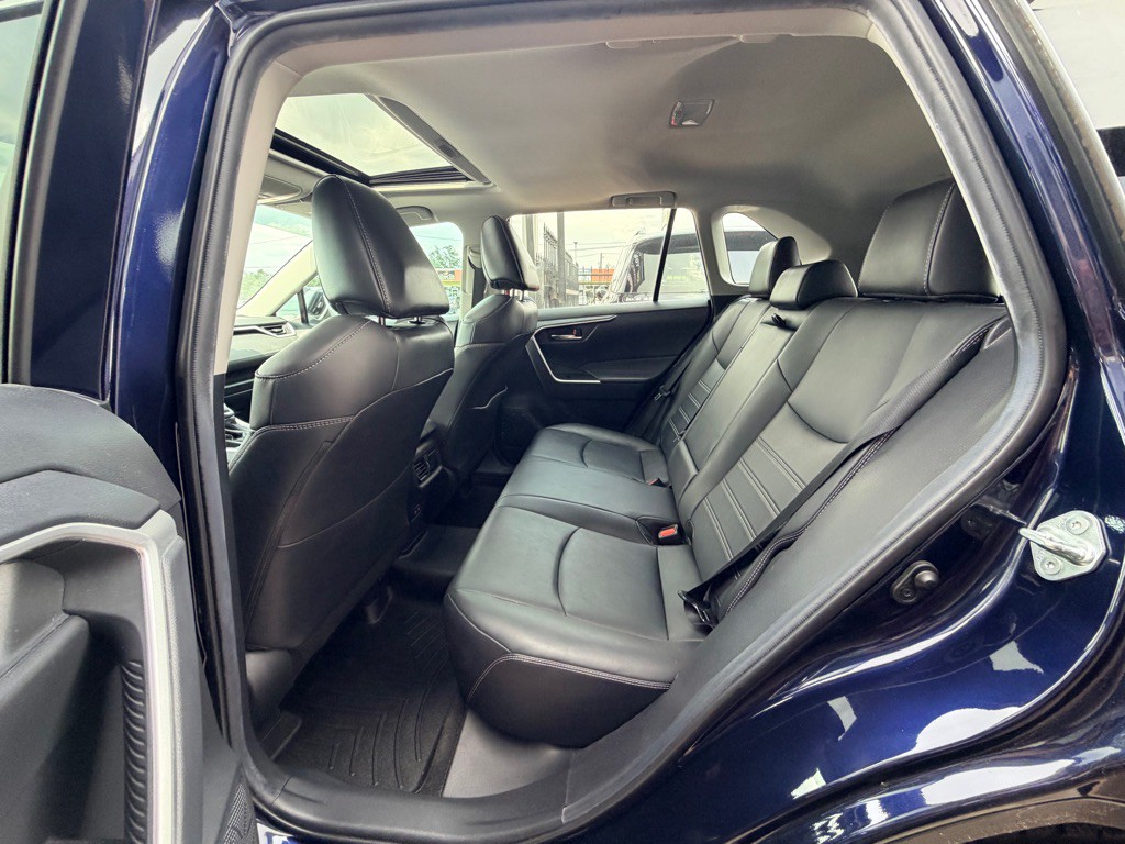 2020 Toyota Rav4 Image 17