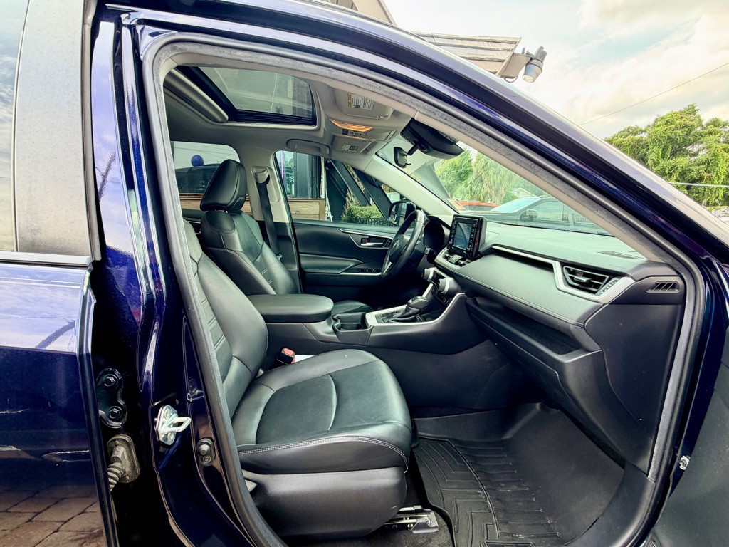 2020 Toyota Rav4 Image 20