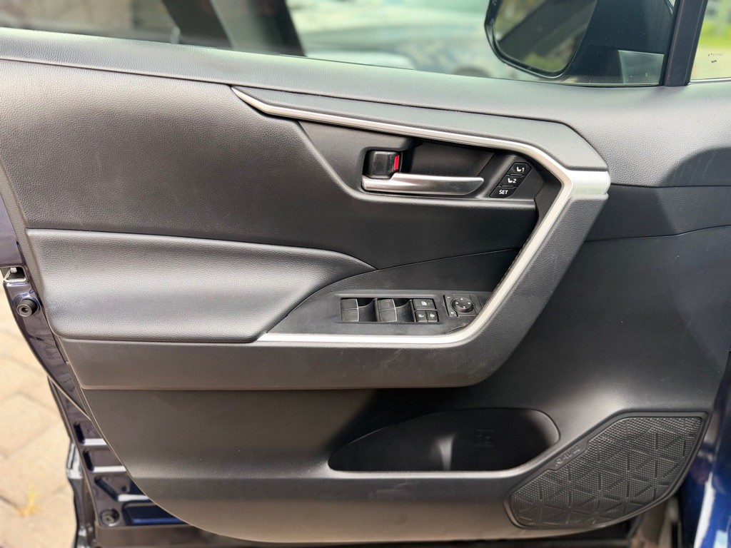 2020 Toyota Rav4 Image 25