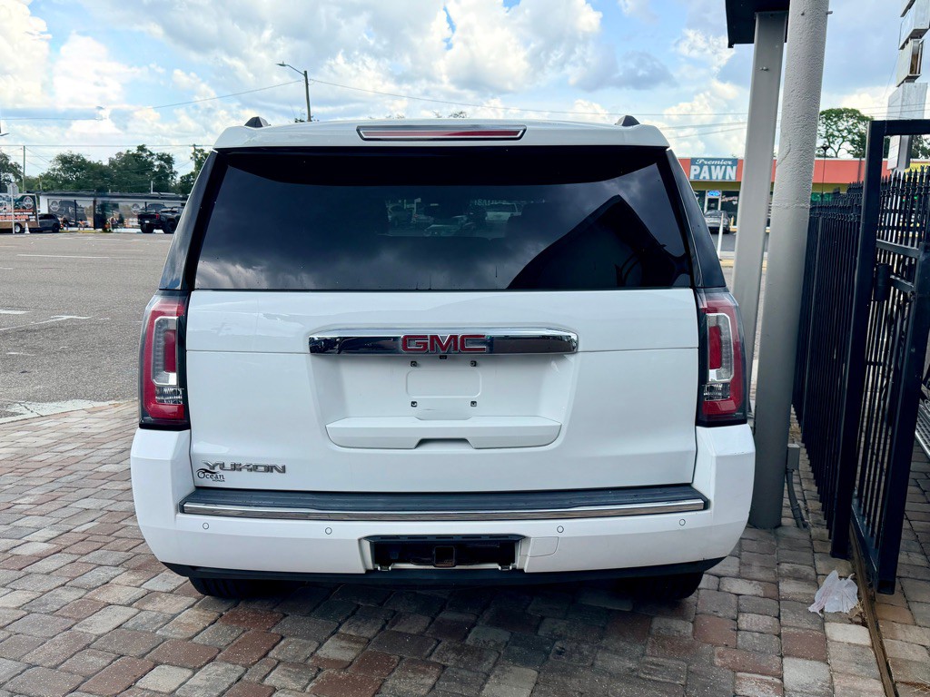 2020 GMC Yukon Image 7