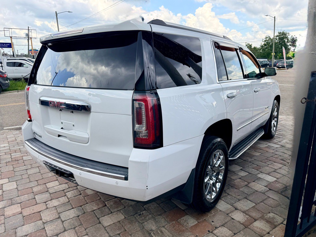 2020 GMC Yukon Image 8