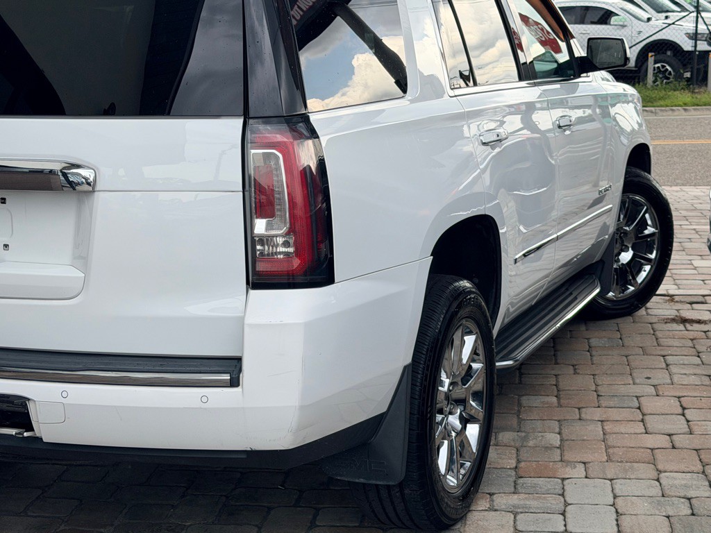 2020 GMC Yukon Image 10