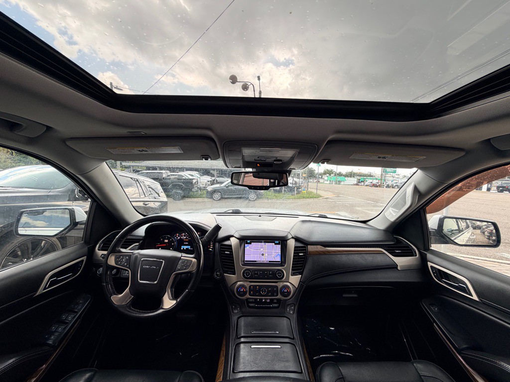 2020 GMC Yukon Image 16
