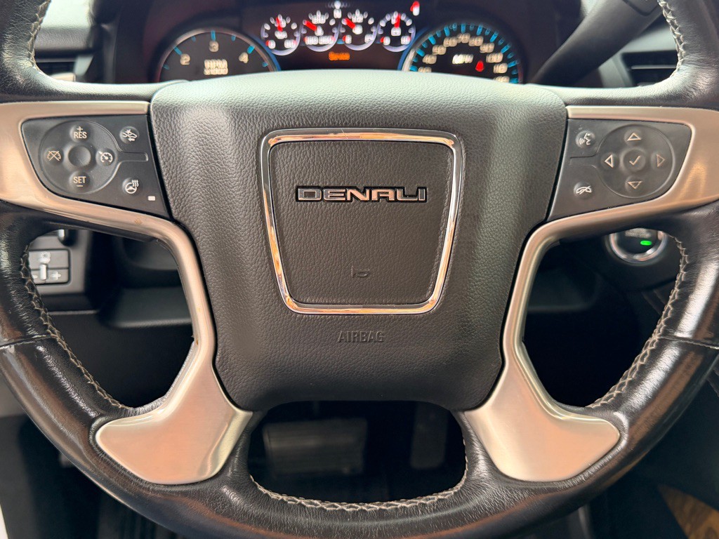 2020 GMC Yukon Image 28