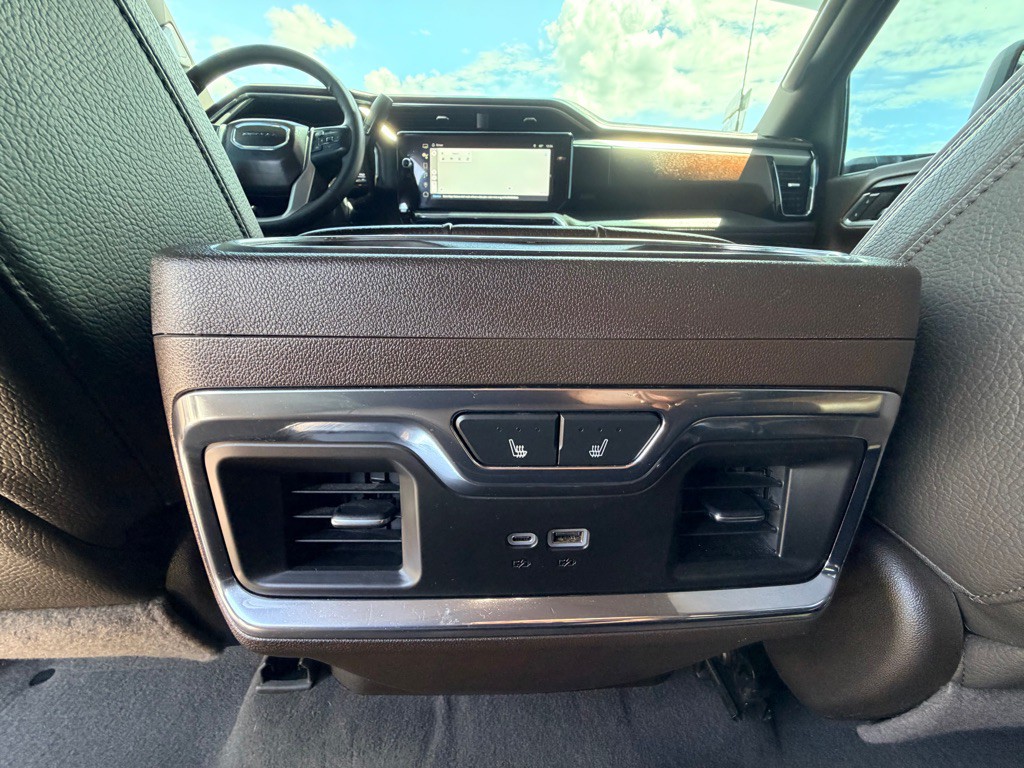 2024 GMC Sierra Image 39
