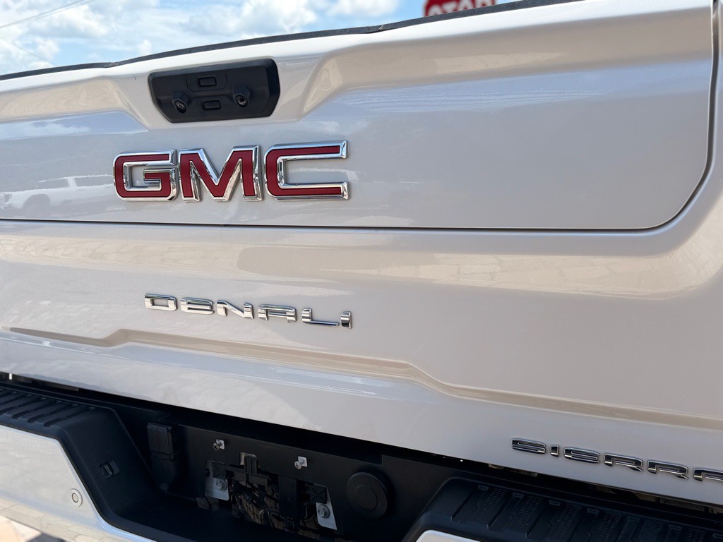 2024 GMC Sierra Image 45