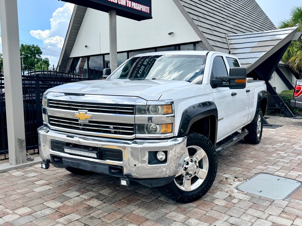2015 Chevrolet Silverado 1500 Image 3