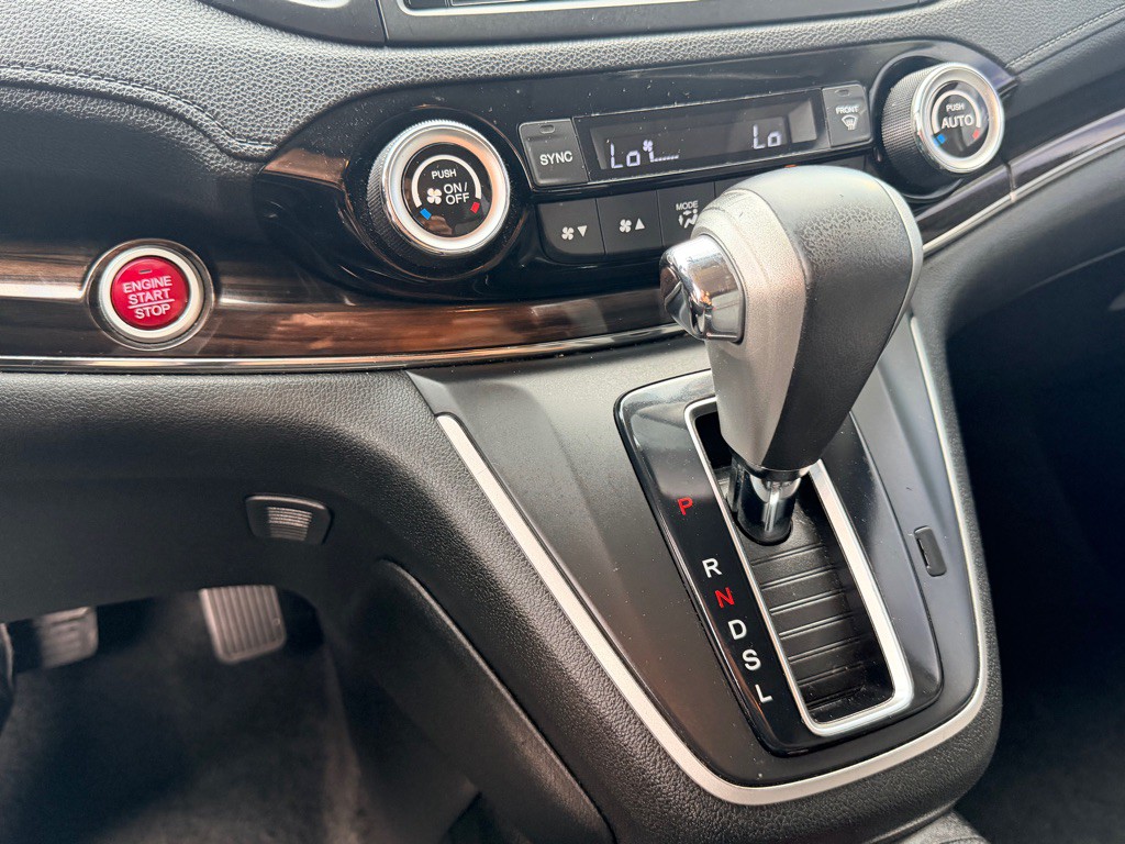 2015 Honda CR-V Image 17
