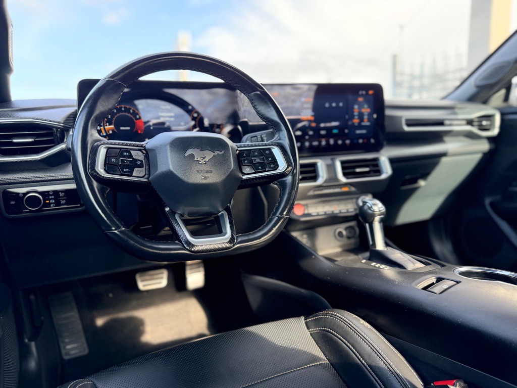 2025 Ford Mustang Image 18
