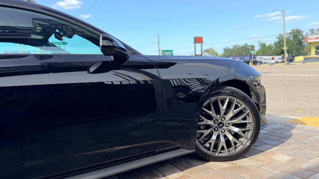 2025 Ford Mustang Image 24