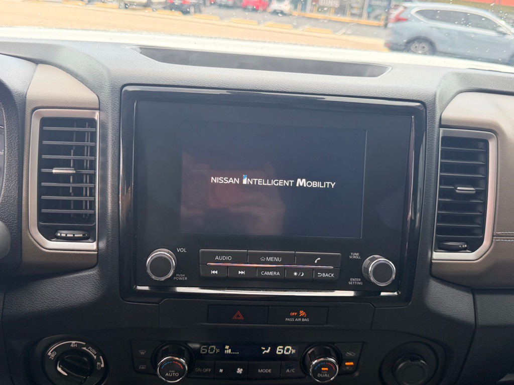 2022 Nissan Frontier Image 13
