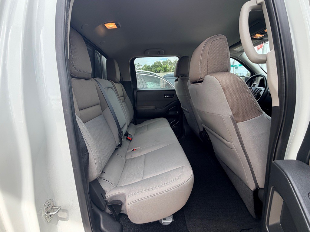 2022 Nissan Frontier Image 19