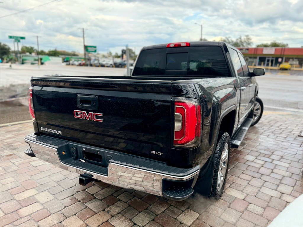 2017 GMC Sierra Image 8