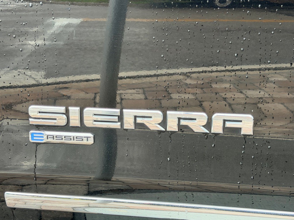 2017 GMC Sierra Image 21