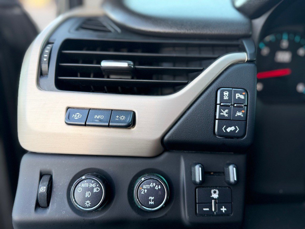 2017 GMC Yukon Image 29