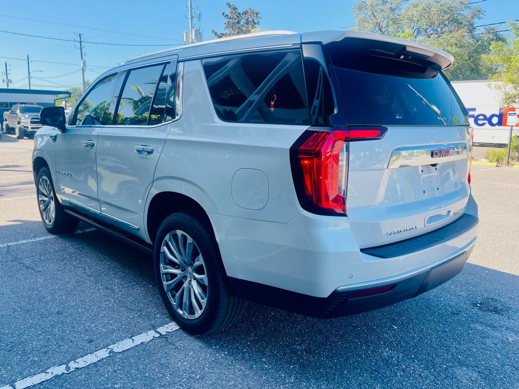 2022 GMC Yukon Image 5