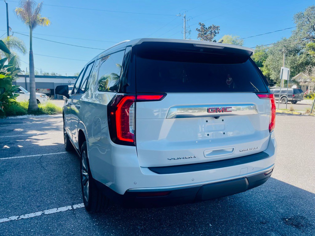 2022 GMC Yukon Image 6