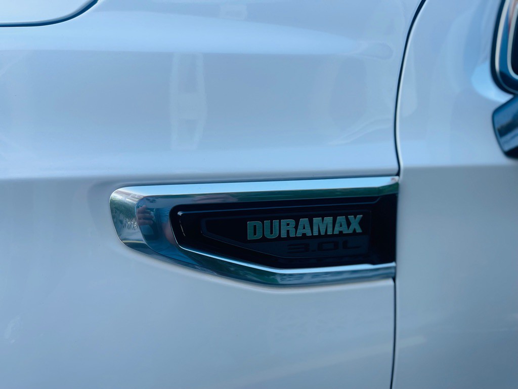 2022 GMC Yukon Image 7