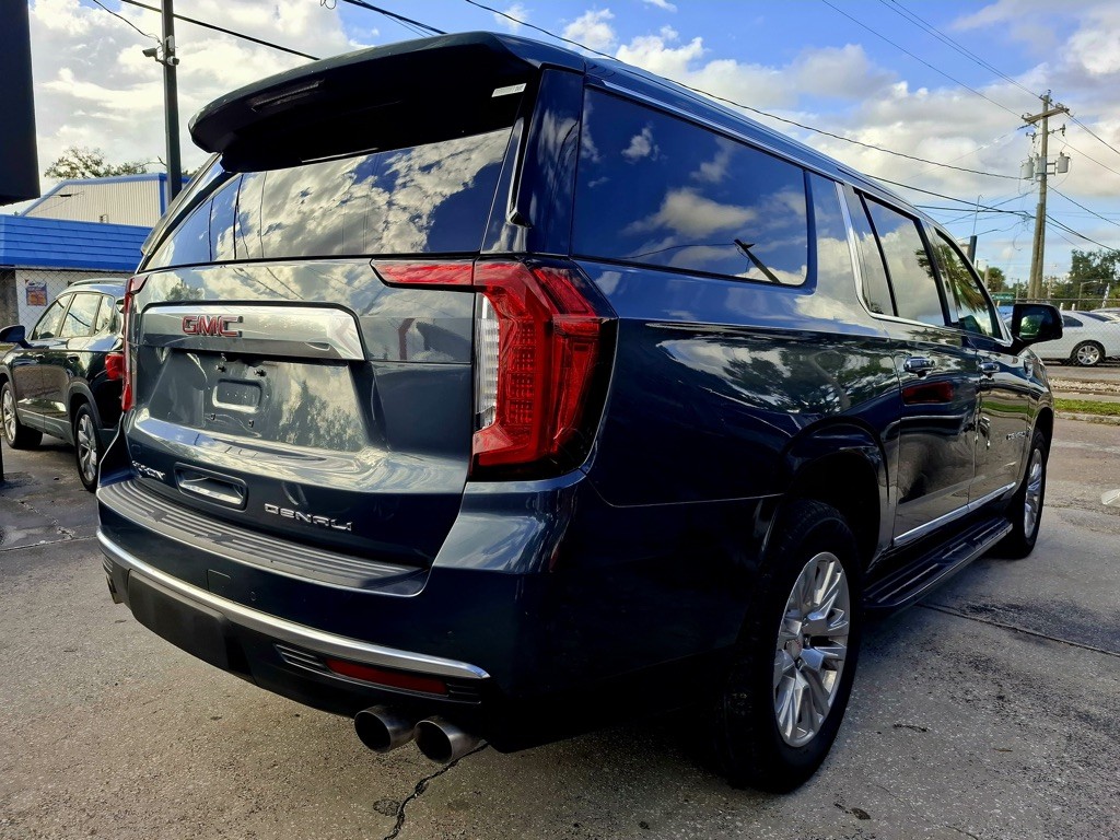 2021 GMC Yukon Image 7