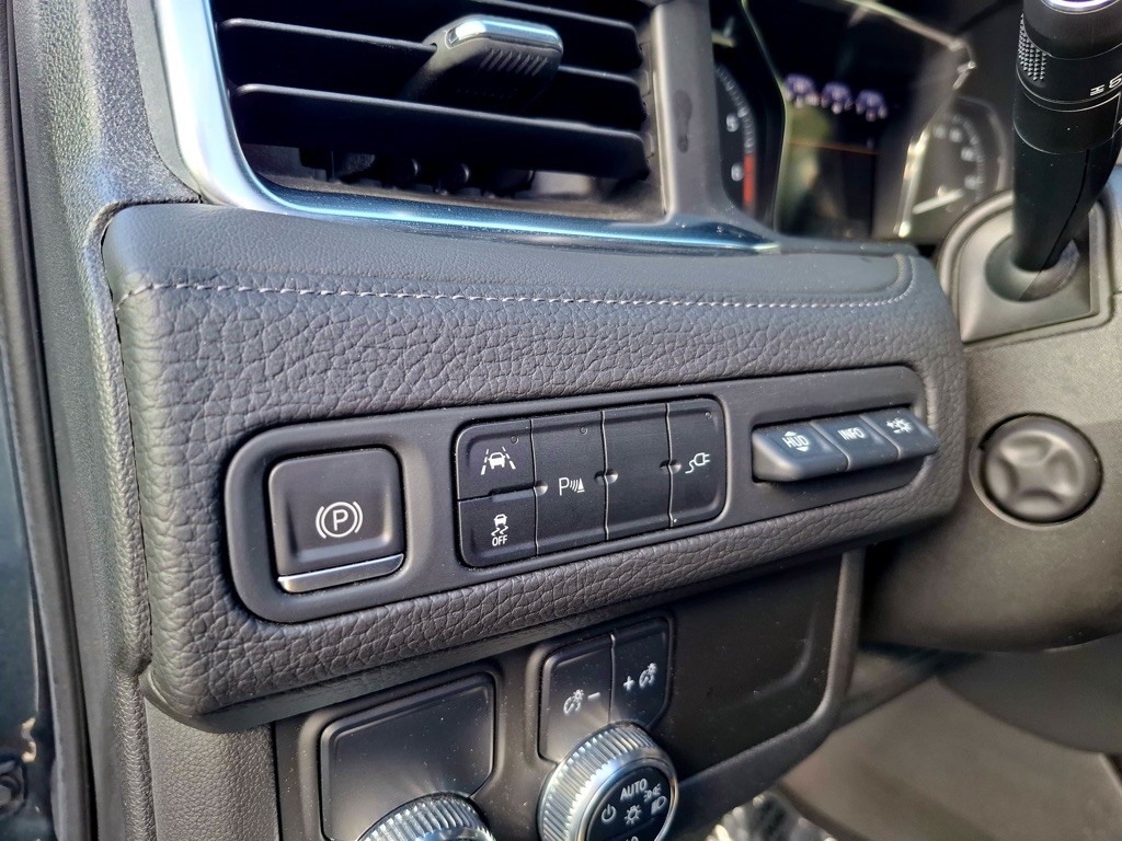 2021 GMC Yukon Image 12