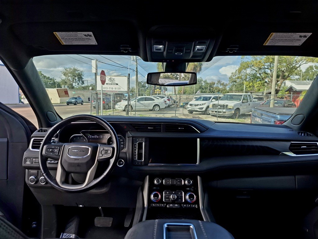 2021 GMC Yukon Image 14
