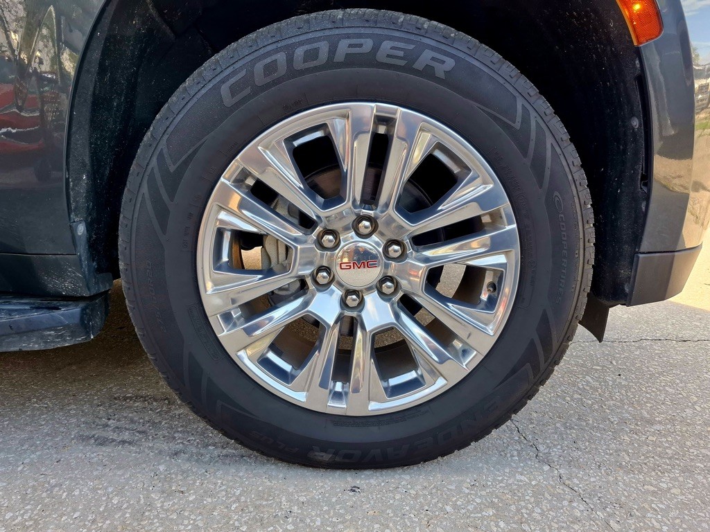 2021 GMC Yukon Image 23