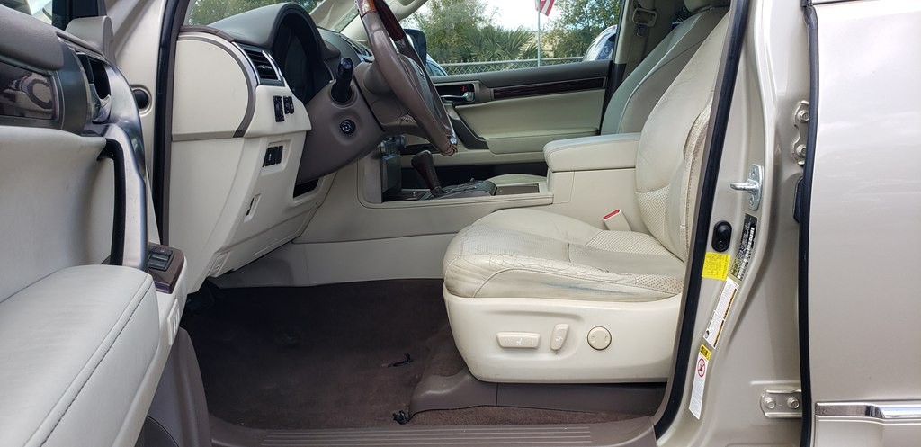 2012 Lexus GX Image 13