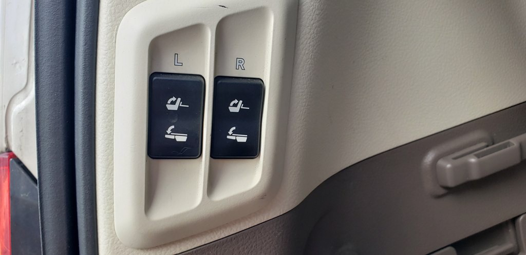 2012 Lexus GX Image 43