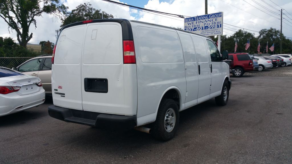 2012 Chevrolet Express Image 4