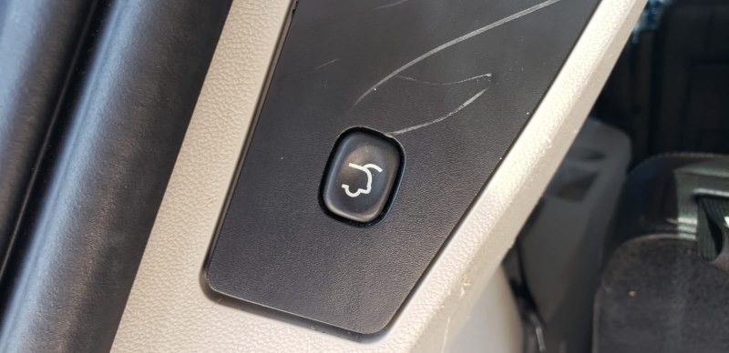 2014 Chrysler Town & Country Image 28