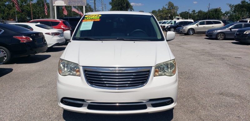 2014 Chrysler Town & Country Image 35