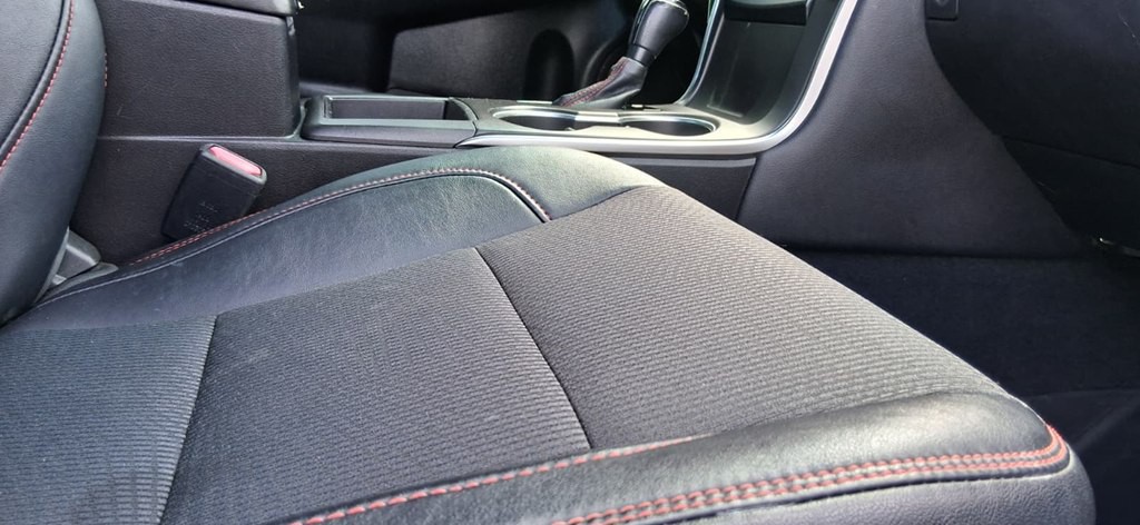 2017 Toyota Camry Image 25