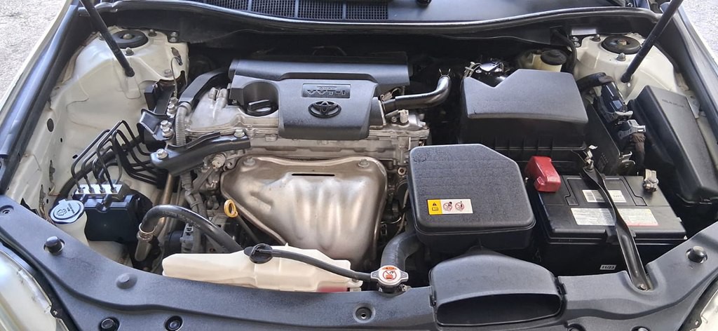 2017 Toyota Camry Image 37