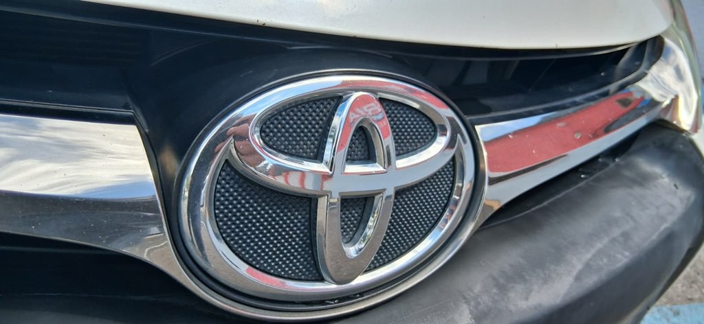 2017 Toyota Camry Image 34