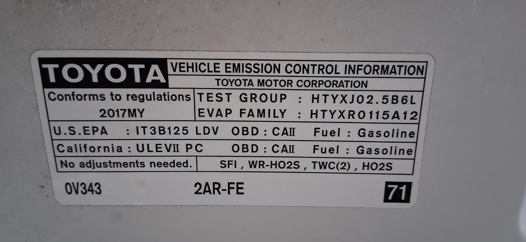 2017 Toyota Camry Image 38