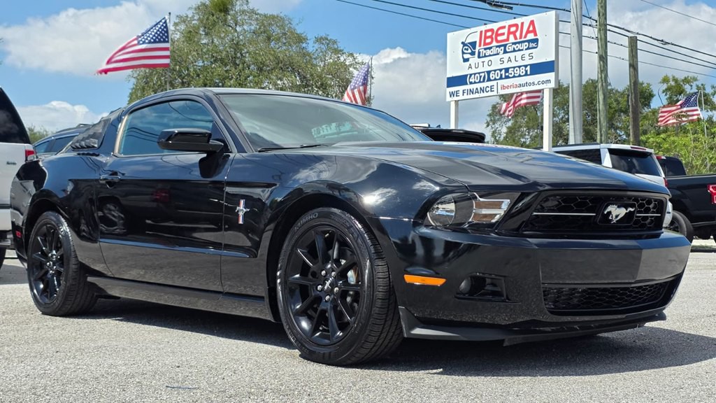 2011 Ford Mustang Image 2